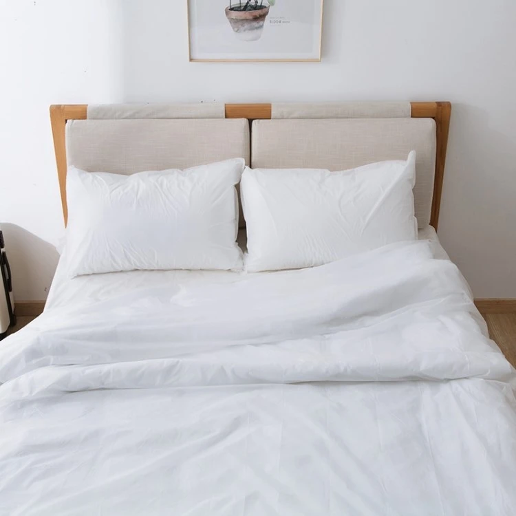 Disposable bedding set for travel 2 Disposable bedding set for travel 2